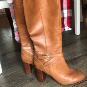Antonio Meilani women’s leather boots in cognac